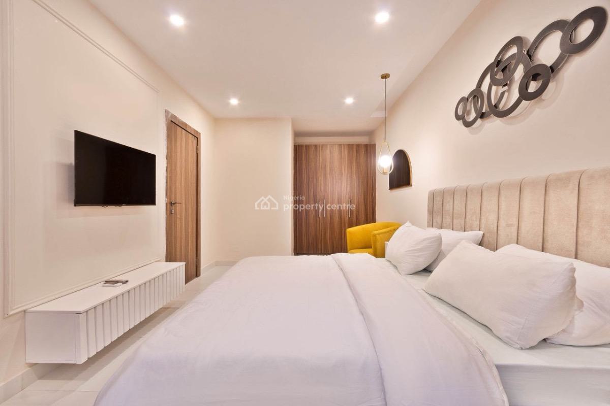 3 Bedroom  Comes  with Jacuzzi and Air Hockey Table with Pool, Victoria Island (vi), Lagos, Flat / Apartment Short Let