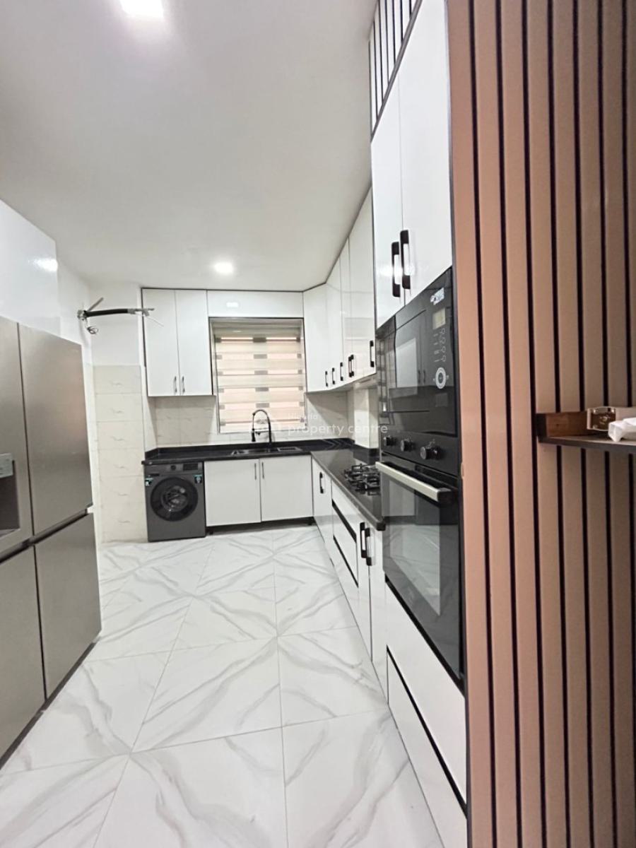 2 Bedrooms Furnished Apartment, Lekki Phase 1, Lekki, Lagos, Flat / Apartment for Rent