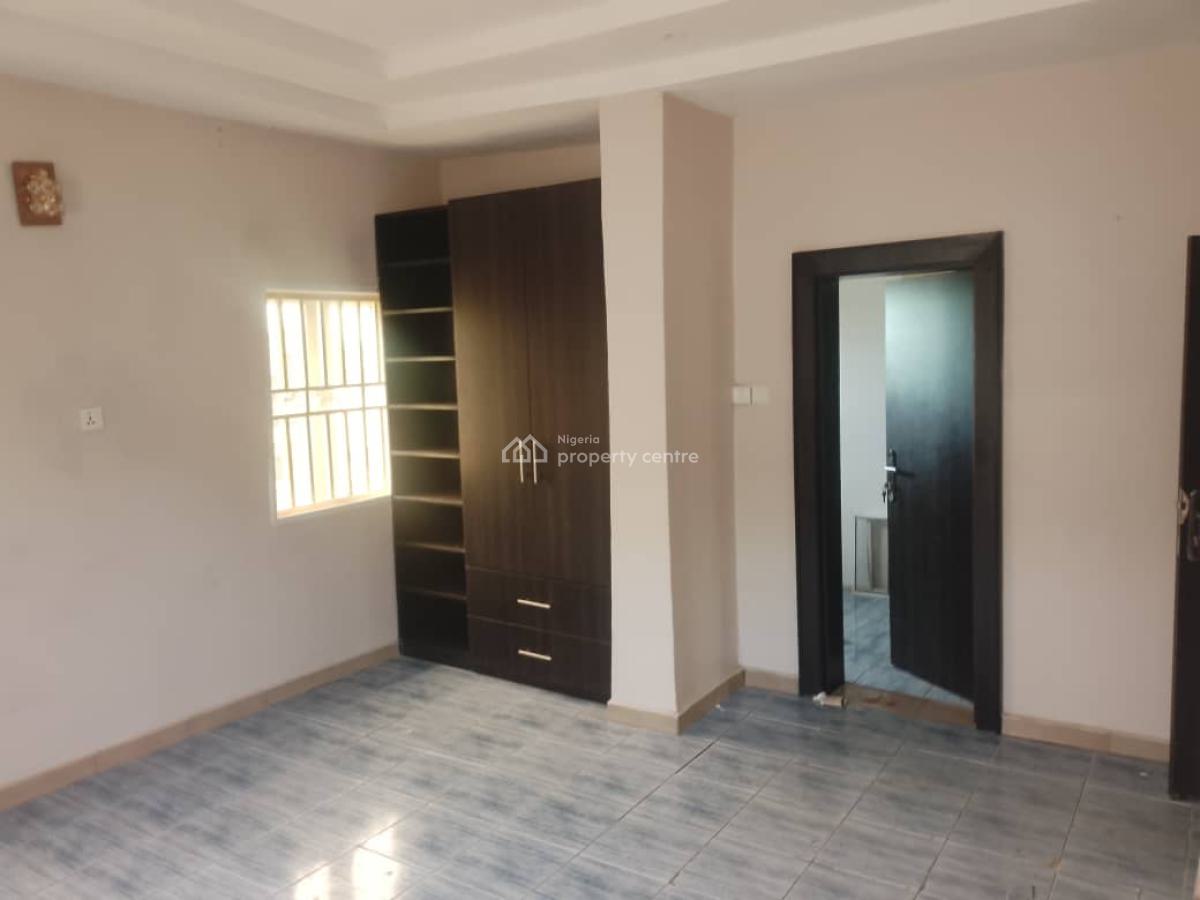 Standard 3 Bedrooms Flat (2nd Floor), Gwarinpa, Abuja, House for Rent