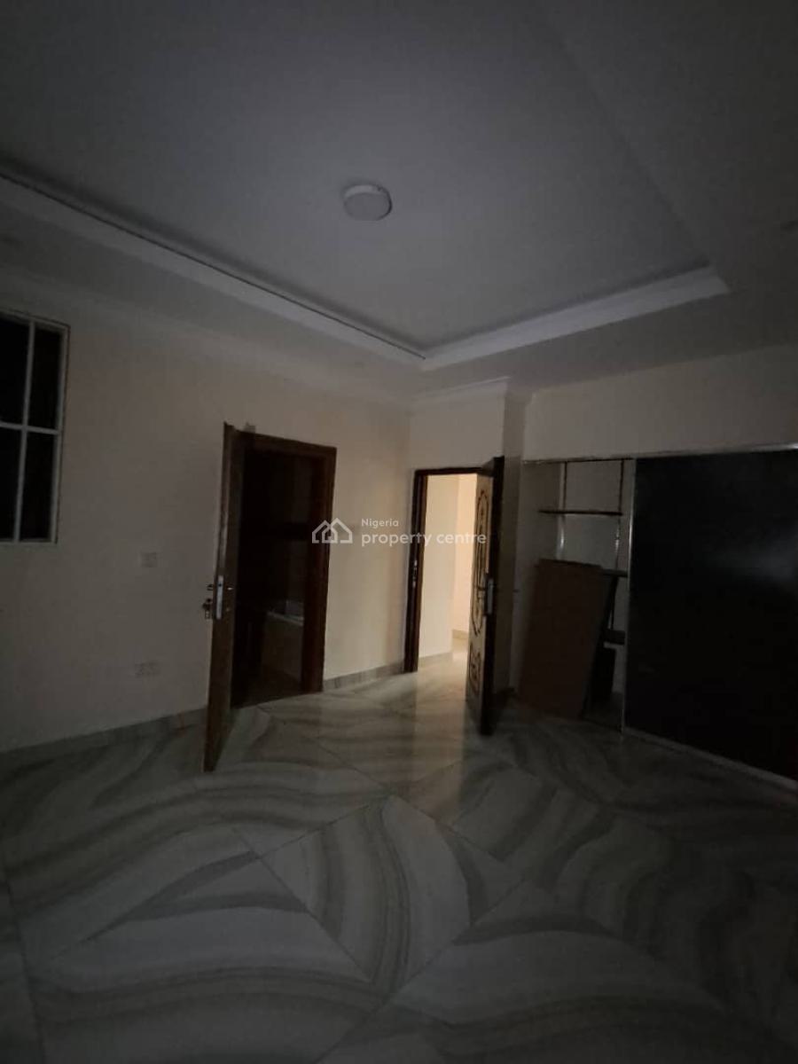 Spacious and Well Maintained 3bedroom Flat on First Floor, Alpha Beach New Road Chevron, Lekki, Lagos, Flat / Apartment for Rent