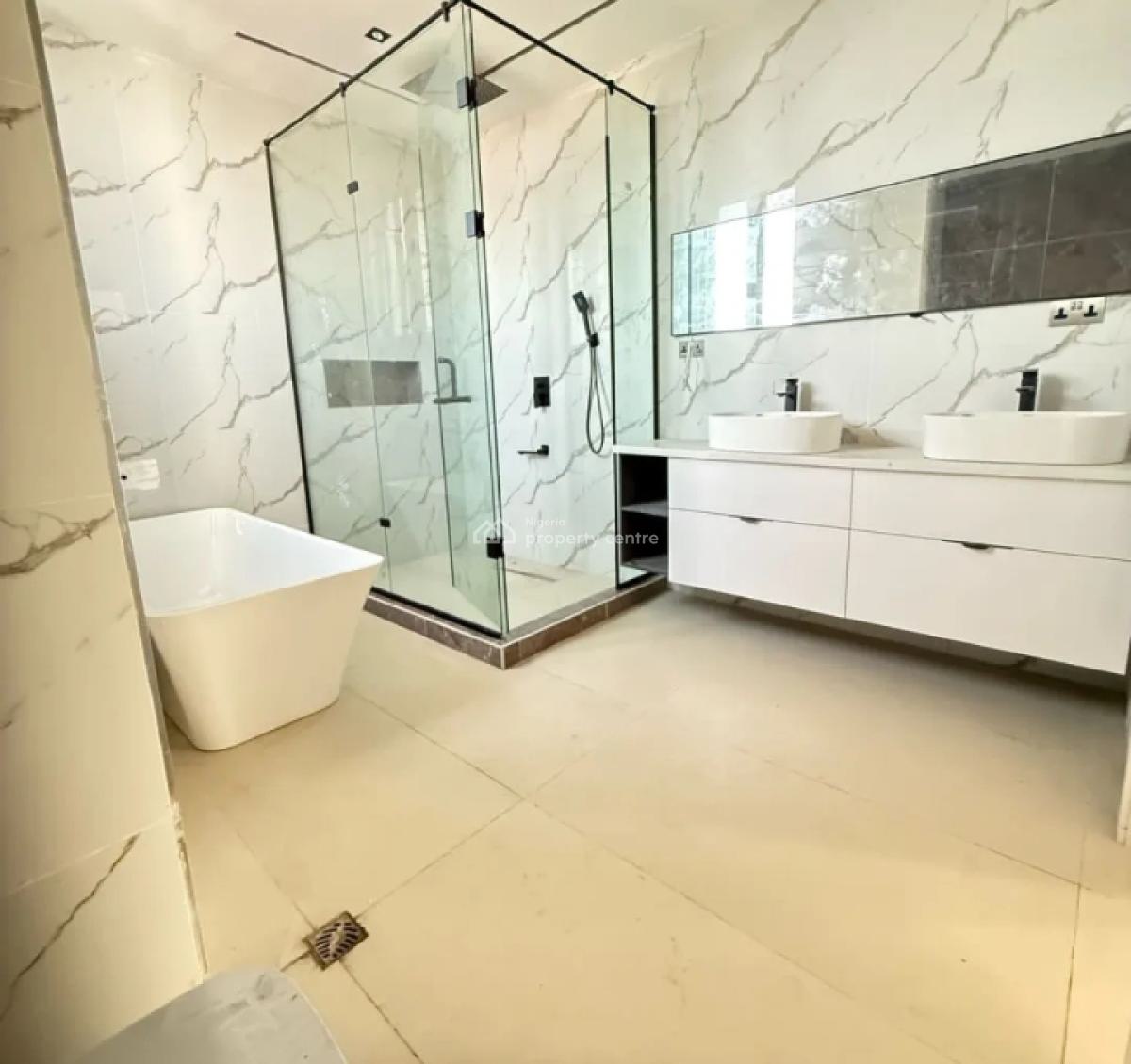 Executive 5 Bedroom Apartment, Lekki Phase 1, Lekki, Lagos, Flat / Apartment for Sale