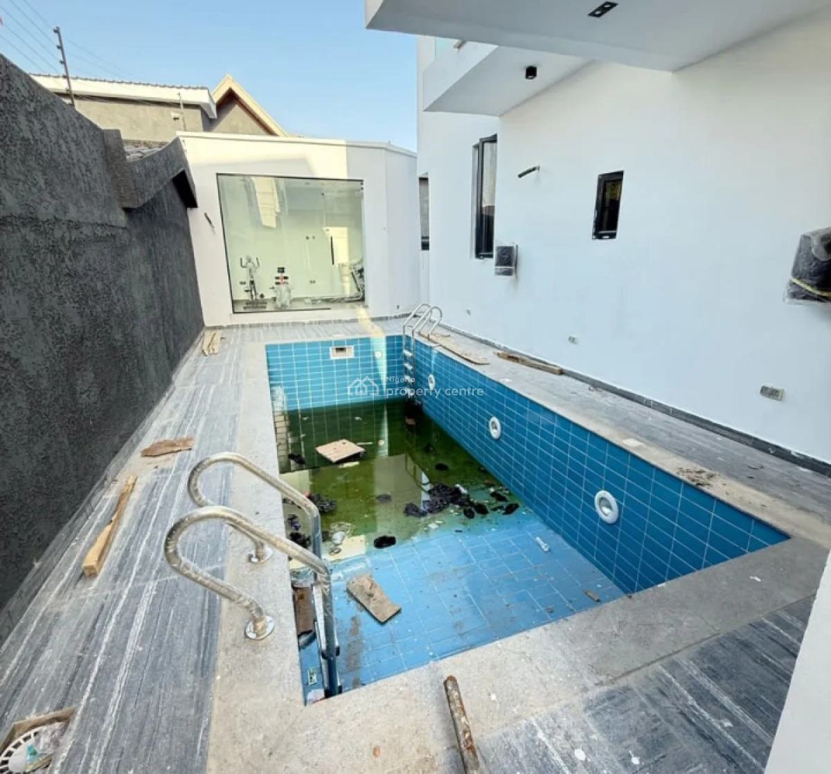 Executive 5 Bedroom Apartment, Lekki Phase 1, Lekki, Lagos, Flat / Apartment for Sale