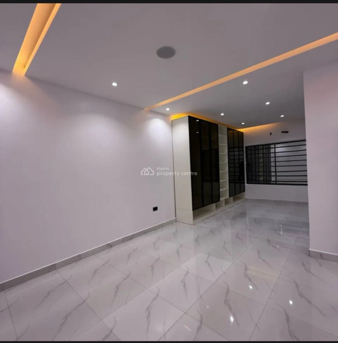Luxury 2 Bedroom Apartment, Lekki Phase 1, Lekki, Lagos, Flat / Apartment for Sale