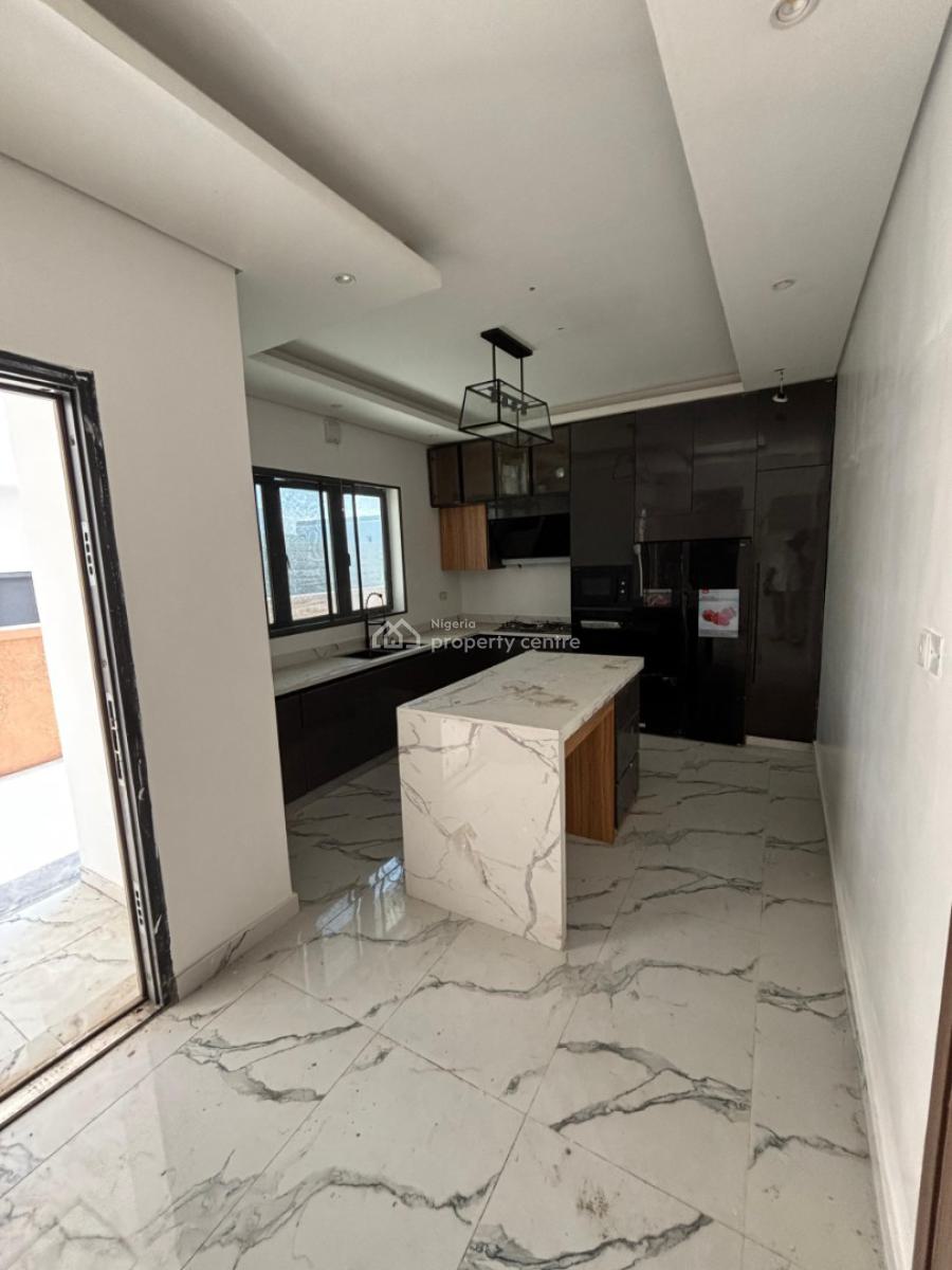 Beautiful 5 Bedroom Detached with a Bq in a Secured Location, Ikate Elegushi, Lekki, Lagos, Detached Duplex for Sale