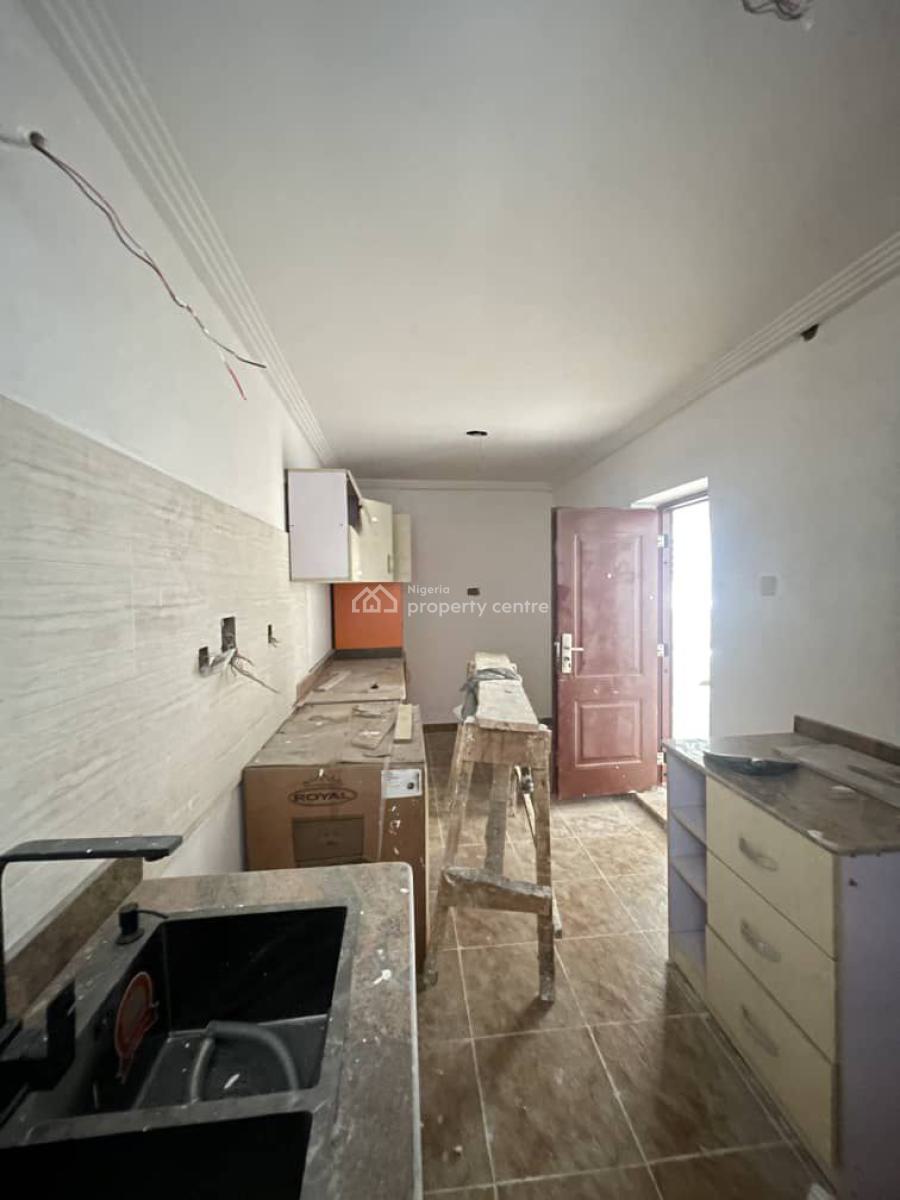 Nicely 3 Bedroom Apartment in a Nice and Serene Environment, Yaba, Lagos, Flat / Apartment for Sale