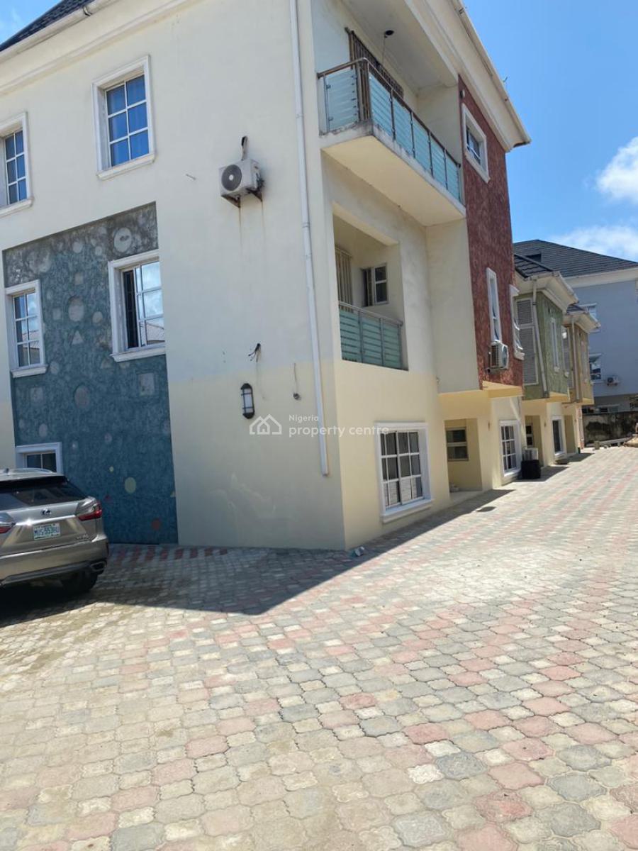 Four (4) Bedroom Terrace on 2 Floors in Ilasan Lekki Lagos, Ikate, Lekki, Lagos, Terraced Duplex for Rent