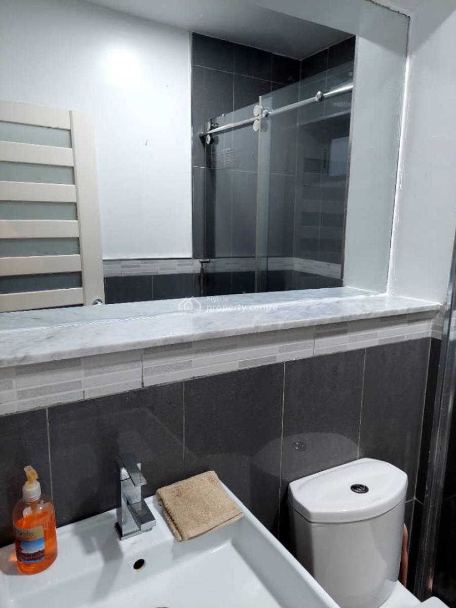 Luxury Furnished Mini-flat on Top Floor, Off Admiralty Way, Lekki Phase 1, Lekki, Lagos, Mini Flat (room and Parlour) for Rent