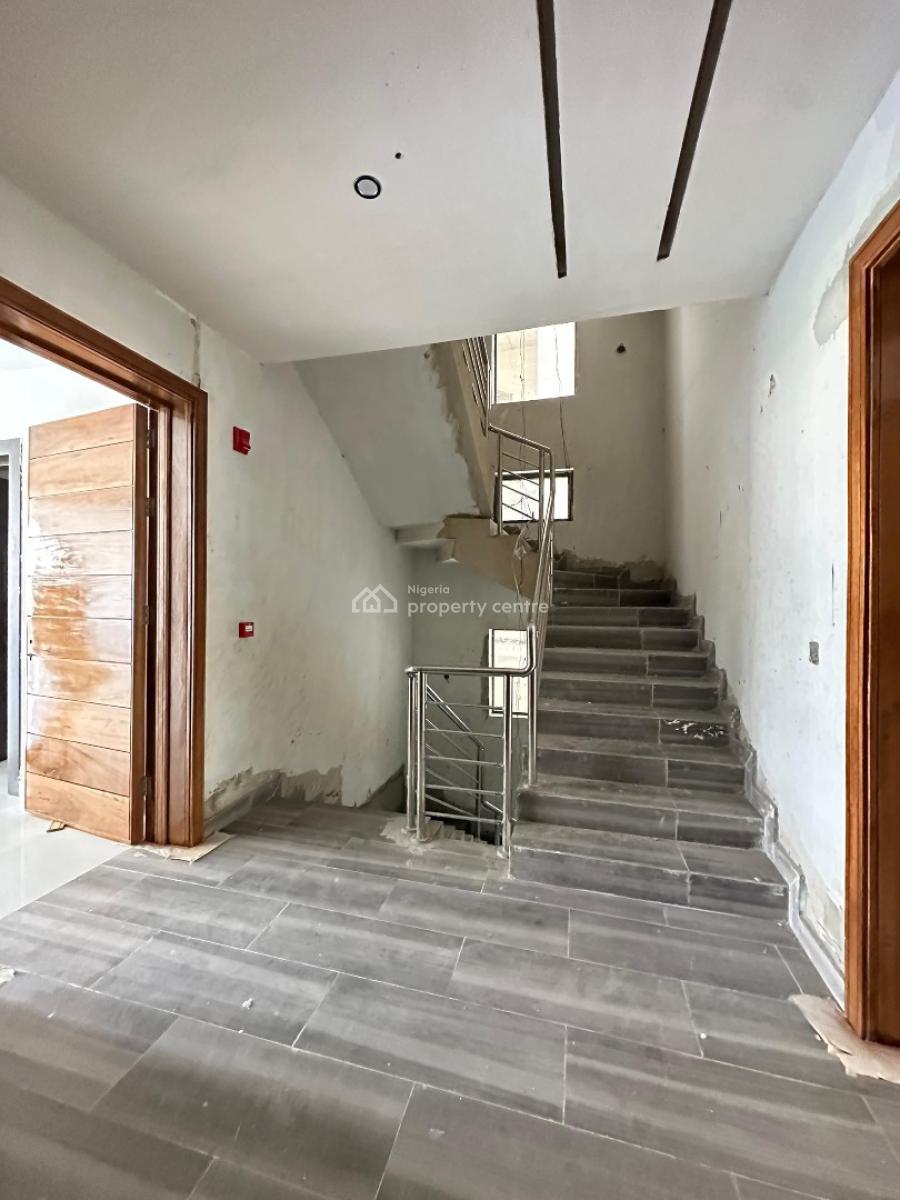 Luxury 2 Bedroom Apartment with Well Detailed Finishing, Lekki Phase 1, Lekki, Lagos, Flat / Apartment for Sale