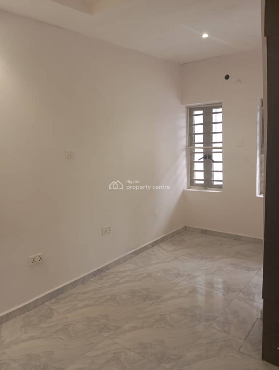 Well Maintained 2 Bedroom Flat, Olokonla, Sangotedo, Ajah, Lagos, Flat / Apartment for Rent