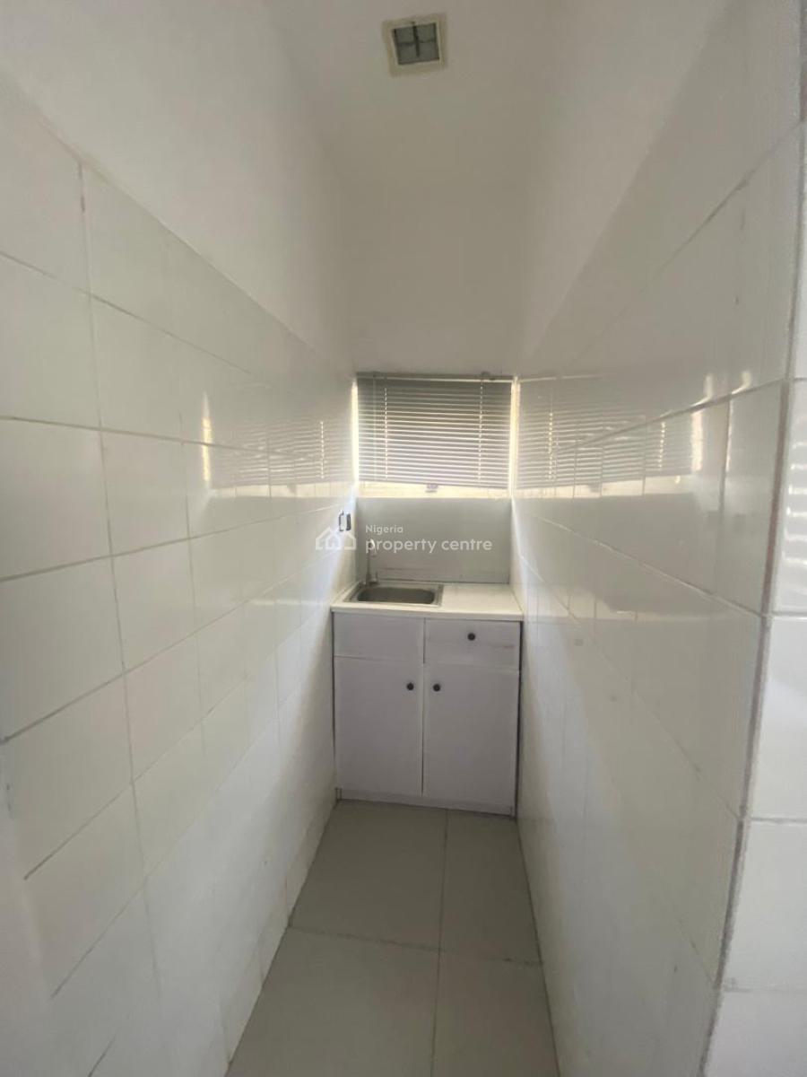 Luxury Room Self Contain, Glova Road, Old Ikoyi, Ikoyi, Lagos, Self Contain (single Rooms) for Rent
