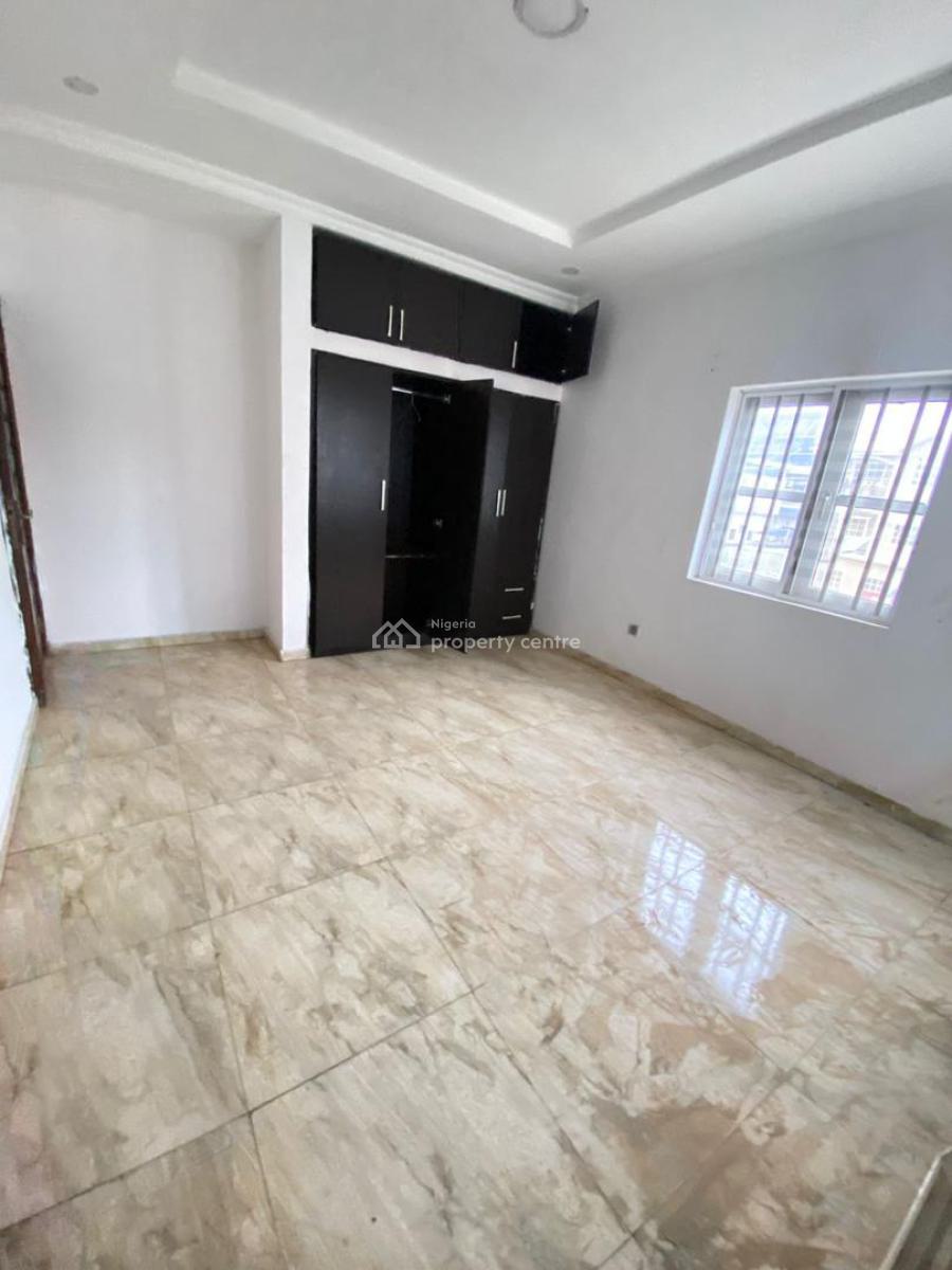 a 2 Bedroom Flat, Ologolo, Lekki, Lagos, Flat / Apartment for Rent
