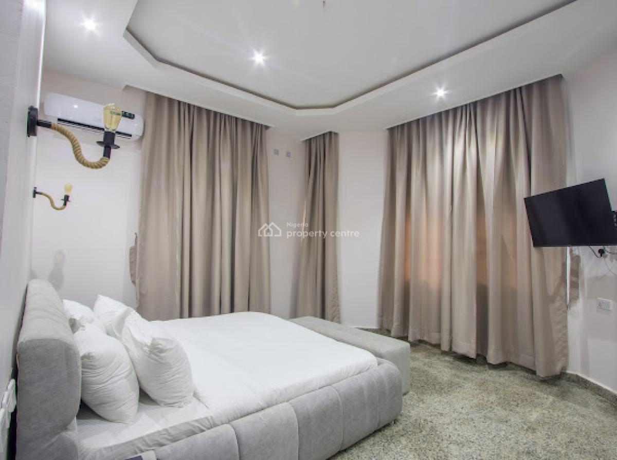 Cozy & Modern 1-bedroom Apartment, Wuye, Abuja, Flat / Apartment Short Let