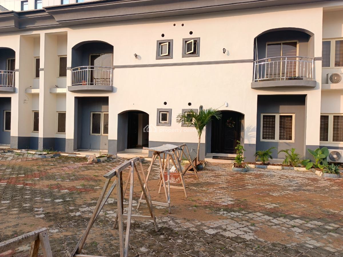4 Bedroom Town House & Open Pentroom, Ikeja Gra, Ikeja, Lagos, Commercial Property for Rent