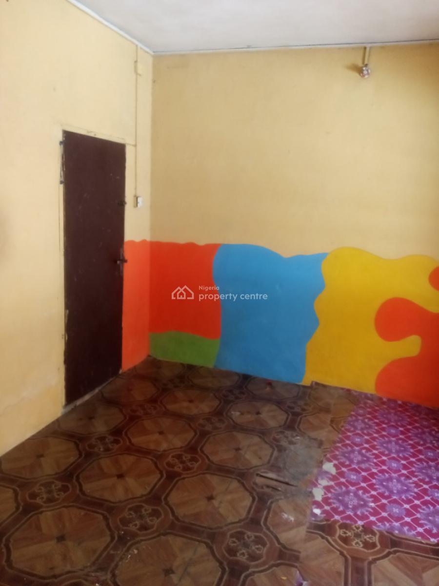 Mini Flat, Chief Natafe, Animashaun, Surulere, Lagos, Flat / Apartment for Rent