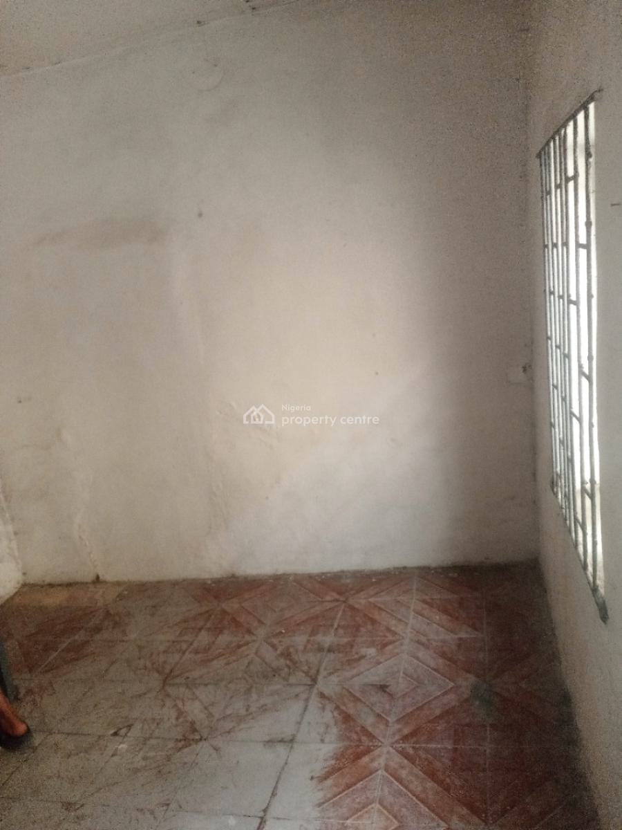 Room Self, Aguda, Surulere, Lagos, Self Contain (single Rooms) for Rent