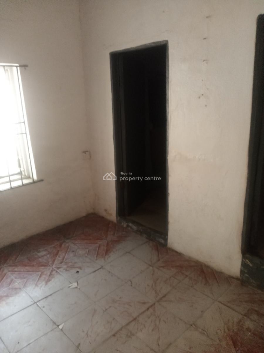 Room Self, Aguda, Surulere, Lagos, Self Contain (single Rooms) for Rent