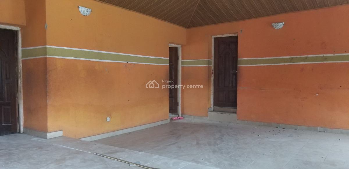 3 Bedroom Flat with Good Facilities, Airport Road, Alakia, Ibadan, Oyo, Flat / Apartment for Rent