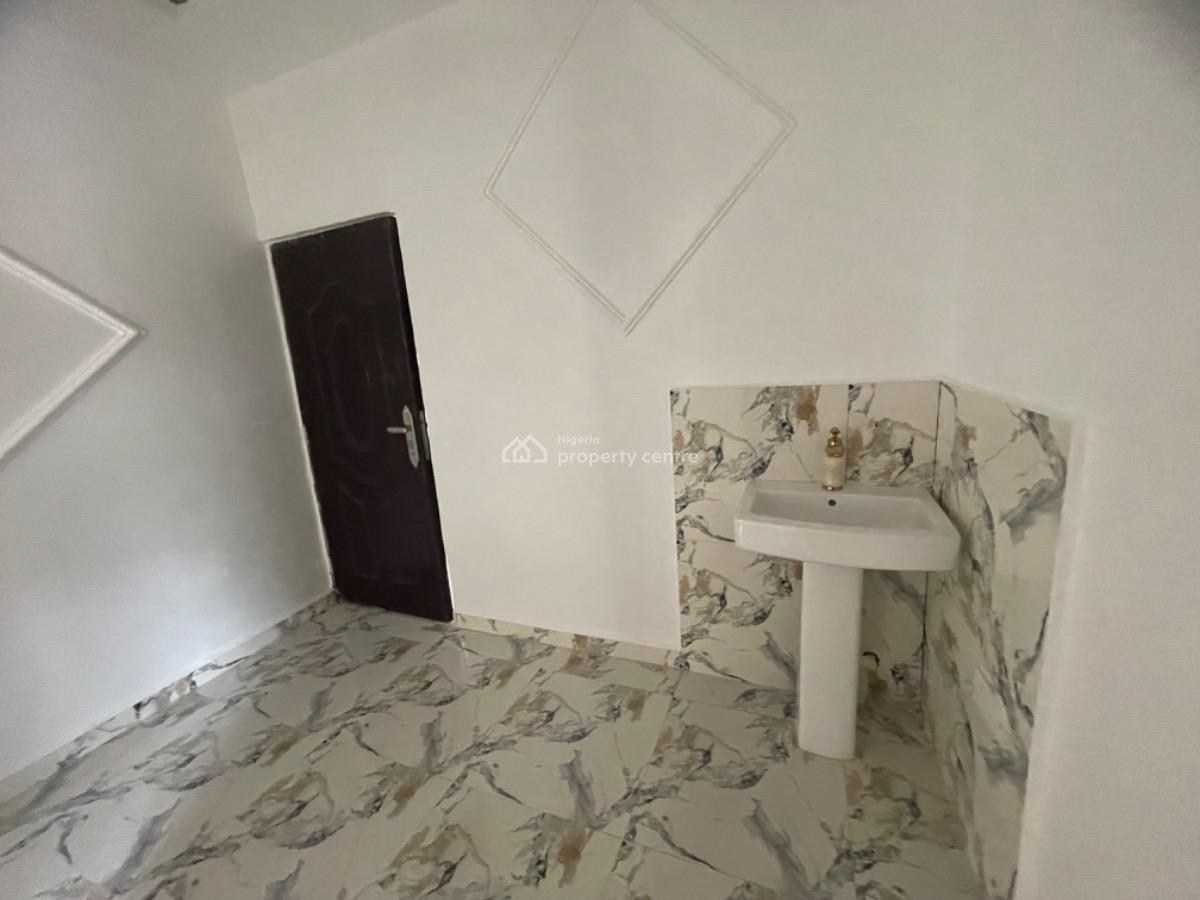 Luxury 4-bedroom Detached Bungalow with Security House Owerri, Akanawu Estate Extension, New Owerri, Owerri Municipal, Imo, Detached Bungalow for Sale