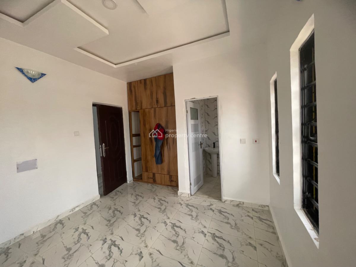 Luxury 4-bedroom Detached Bungalow with Security House Owerri, Akanawu Estate Extension, New Owerri, Owerri Municipal, Imo, Detached Bungalow for Sale
