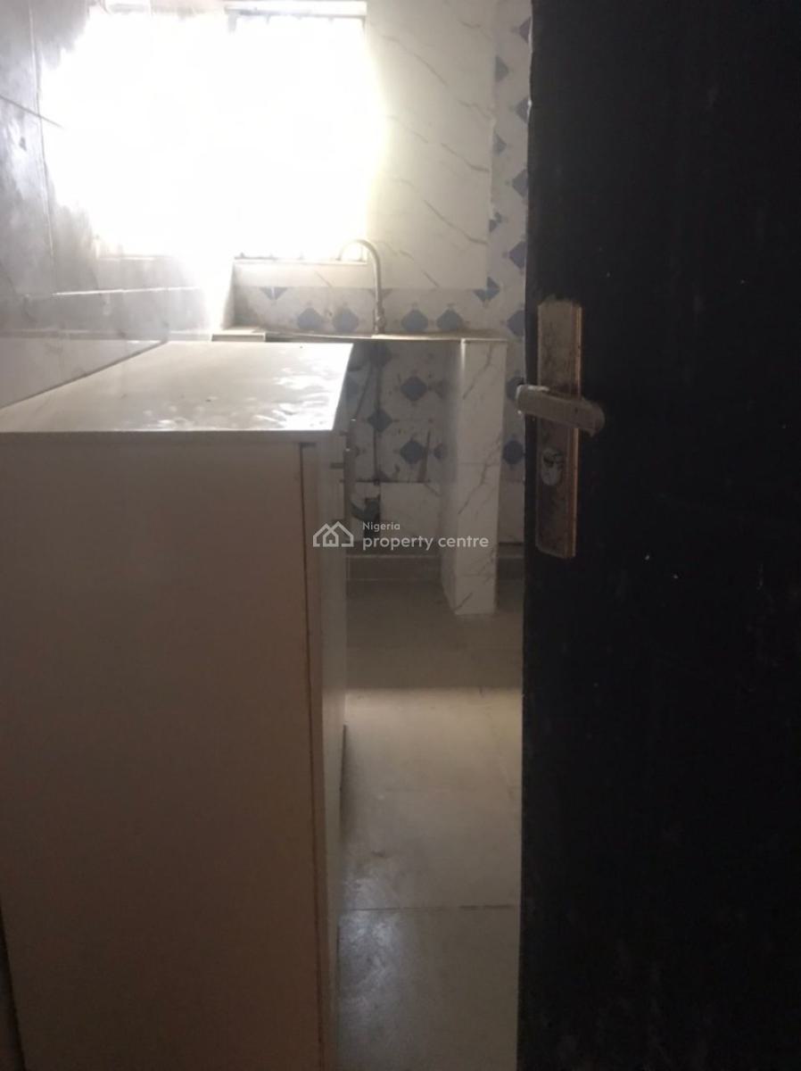New and Spacious All En-suite 2 Bedrooms Apartment, Ogunfayo Road, Oribanwa, Ibeju Lekki, Lagos, Flat / Apartment for Rent
