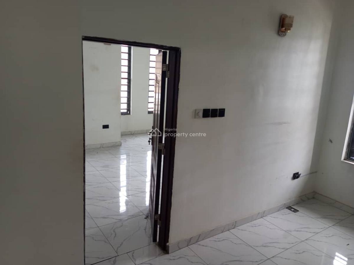Serviced Four Bedroom Terrace Duplex, Orchid Road Before Roundabout, Lekki, Lagos, Terraced Duplex for Rent