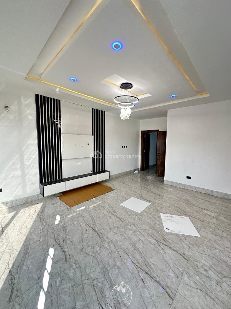 Luxury 2 Bedroom Flat with Bq, Lekki Scheme 2, Lekki, Lagos, Block of Flats for Sale