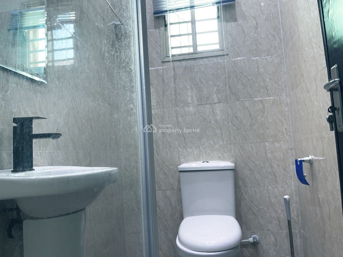Exquisite Serviced Apartment with Nice Sit Out Area, Professor Kiumi Akingbenin Street, Lekki Phase 1, Lekki, Lagos, Flat / Apartment Short Let