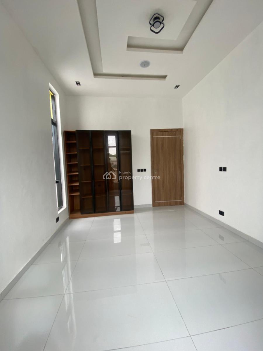 5 Bedroom Fully Detached Duplex with Bq and Swimming, Second Toll Gate, Ikota, Lekki, Lagos, Detached Duplex for Sale