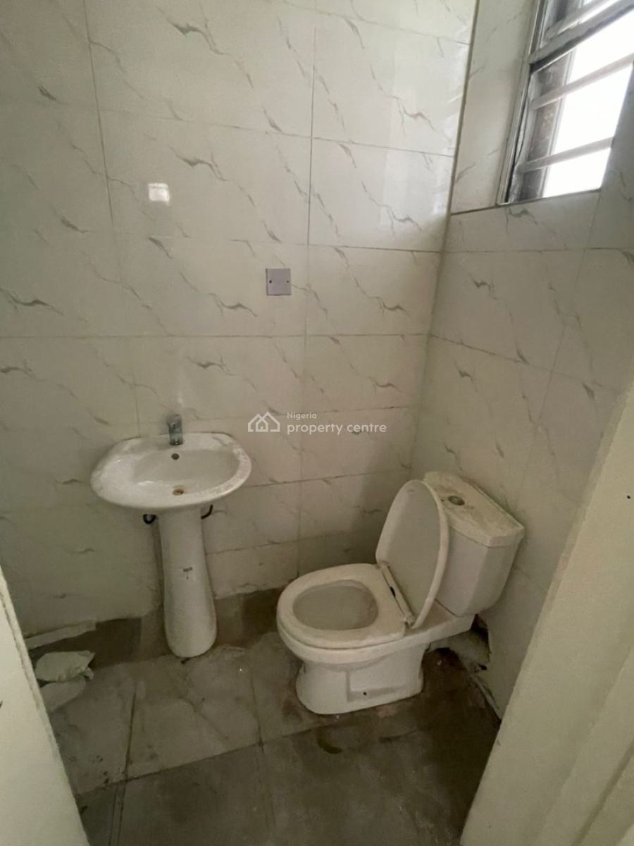Spacious Clean 4 Bedroom Semi Detached Duplex with Bq, Dpaky District Estate, Orchid Road, Eleganza Bustop, Lekki, Lagos, Semi-detached Duplex for Rent