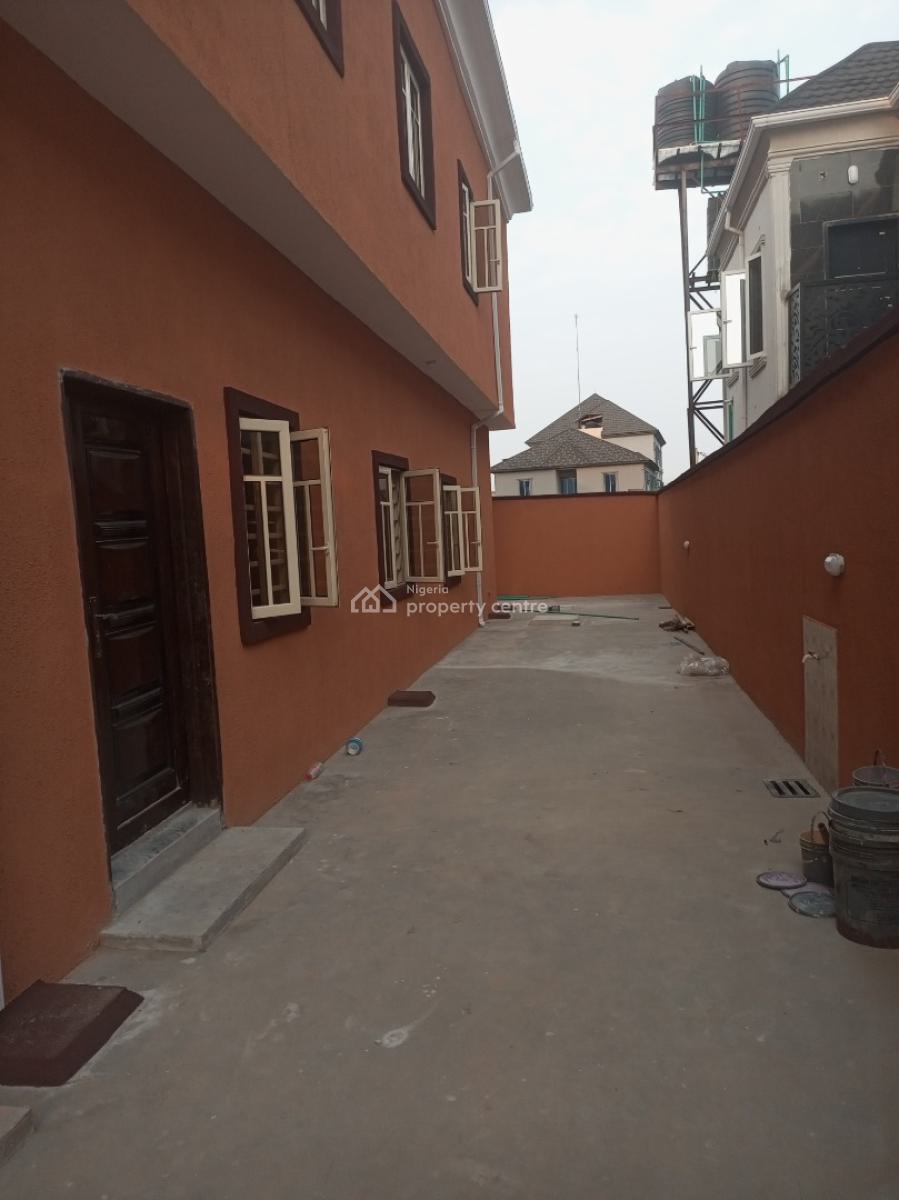 Newly Built 2 Bedrooms, Bucknor Estate, Jakande Axis, Isolo, Lagos, Flat / Apartment for Rent