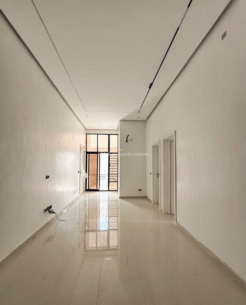 3 Bedrooms Apartment, Lekki Phase 1, Lekki, Lagos, Flat / Apartment for Sale