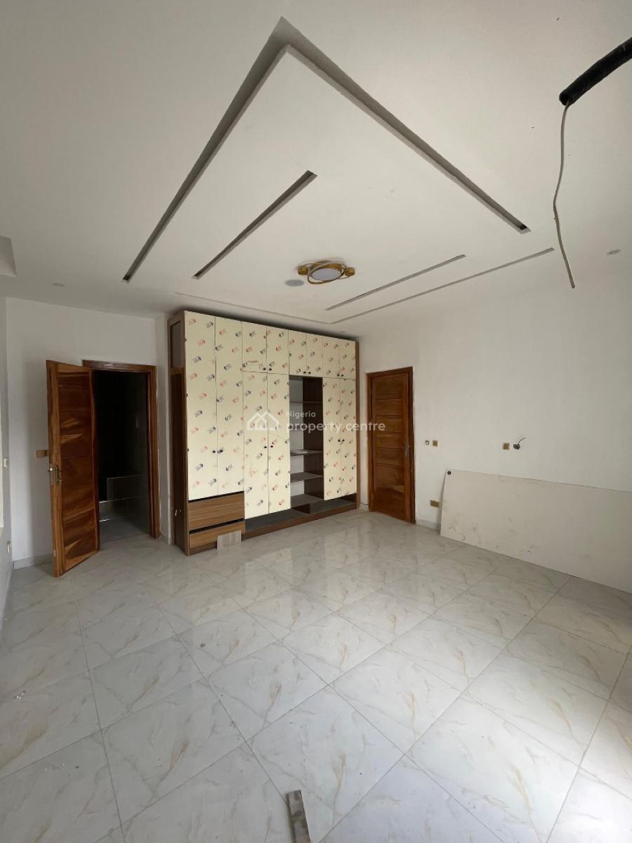 Luxury 2 Bedrooms Apartment, Agungi, Lekki, Lagos, Flat / Apartment for Sale