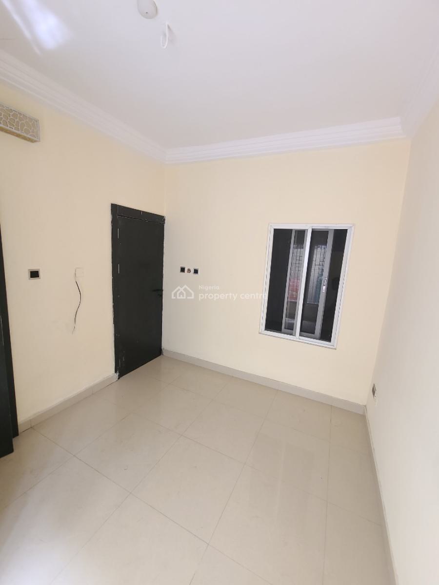 3 Bedroom Flat, Upstairs with 1 Bq, Osapa, Lekki, Lagos, Flat / Apartment for Rent