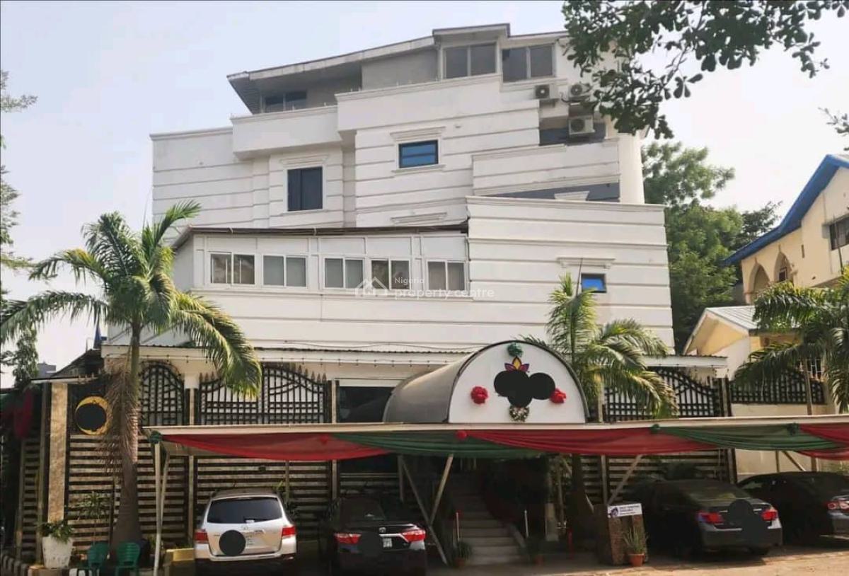 Distress Funtional 30 Rooms Hotel, Maitama District, Abuja, Hotel / Guest House for Sale