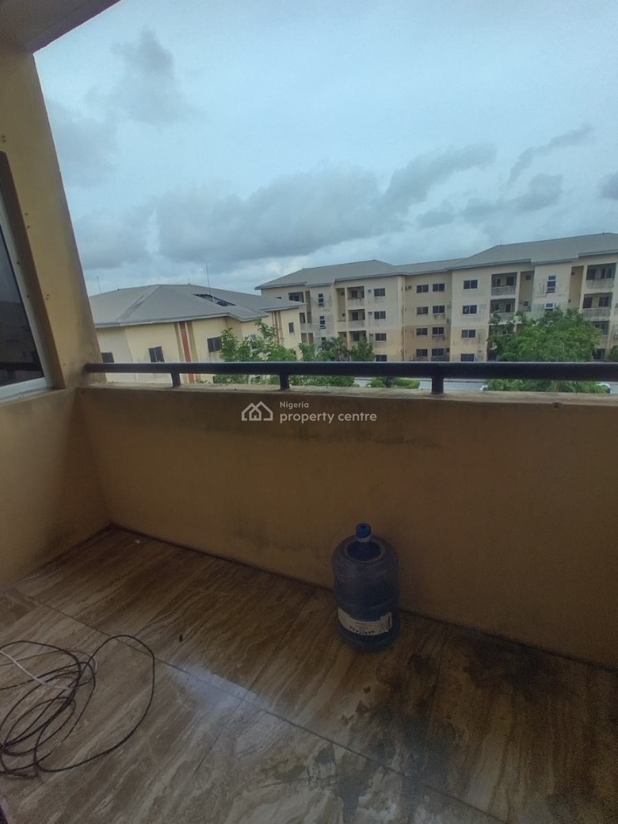 Newly Renovated 3 Bedroom in a Secured Estate, Estate, Abijo, Lekki, Lagos, Flat / Apartment for Rent