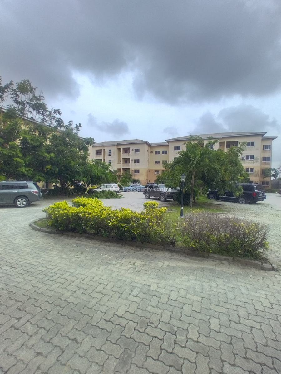 Newly Renovated 3 Bedroom in a Secured Estate, Estate, Abijo, Lekki, Lagos, Flat / Apartment for Rent