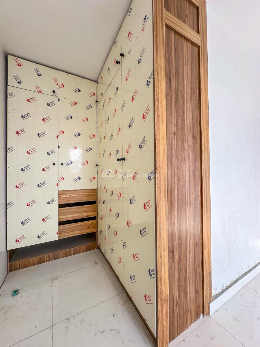 Luxury 2 Bedroom Apartment with Swimming Pool, Gym, Elevator, Lekki Phase 1, Lekki, Lagos, Flat / Apartment for Sale