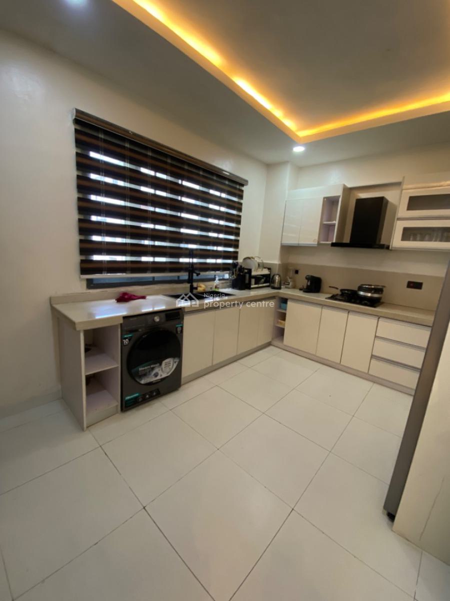 Fully Serviced and Furnished 2 Bedrooms Apartments, Ikate, Lekki, Lagos, Flat / Apartment for Rent