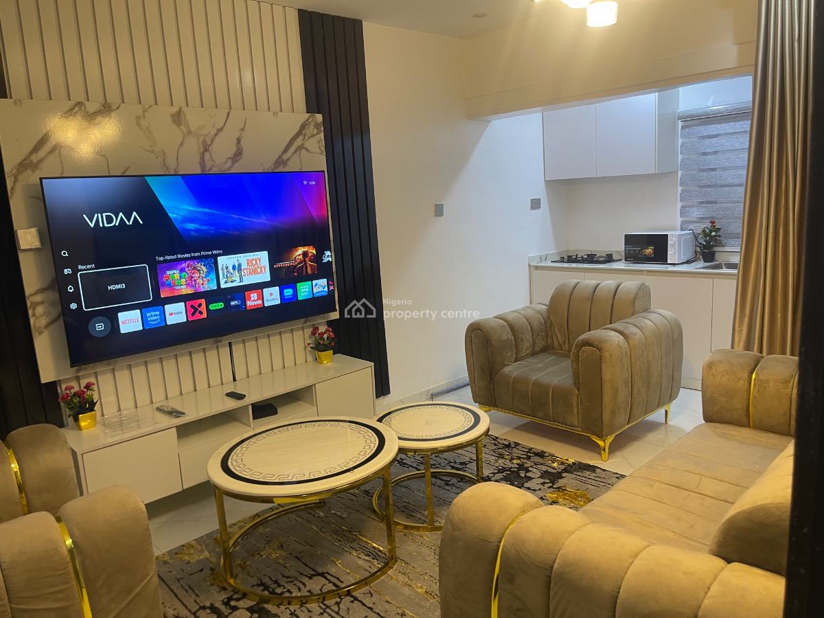 S & S D White House Mini Flat Apartment, Oba Babington Ashaye Crescent Omole Phase 1, Ojodu, Lagos, Mini Flat (room and Parlour) Short Let