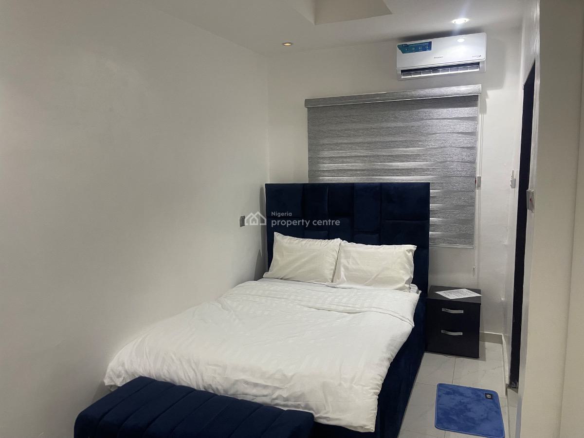 S & S D White House Mini Flat Apartment, Oba Babington Ashaye Crescent Omole Phase 1, Ojodu, Lagos, Mini Flat (room and Parlour) Short Let