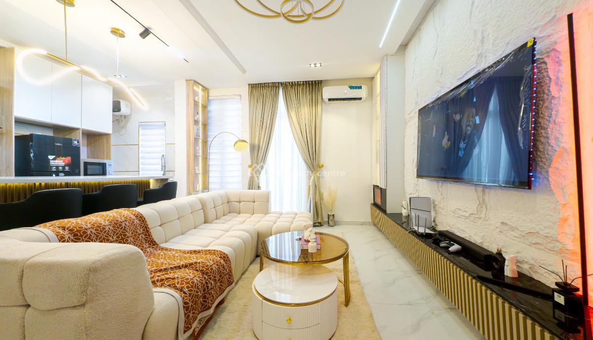 Newly Automated Luxury 1 Bedroom Highrise Smart Home with Pool, and, Lekki Phase 1, Lekki, Lagos, Flat / Apartment Short Let