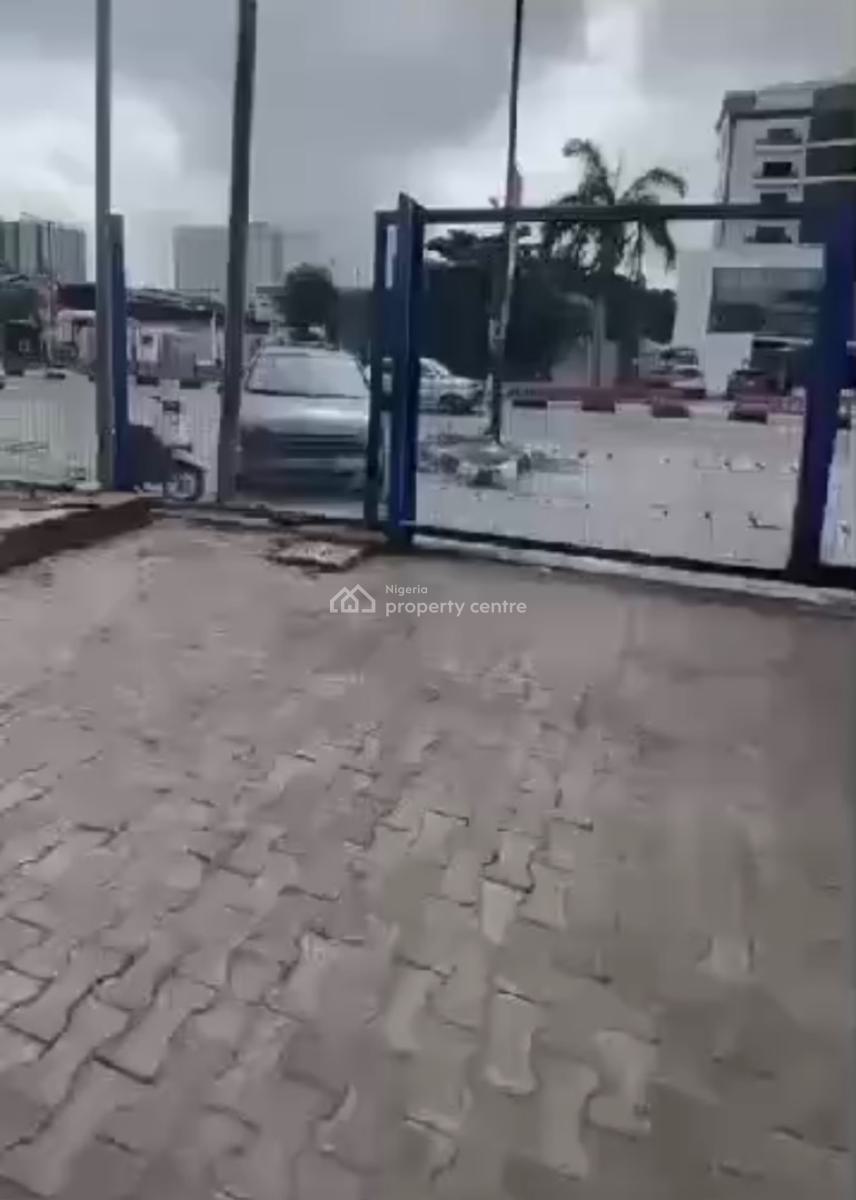 a Massive Standard Commercial Space, Victoria Island (vi), Lagos, Commercial Property for Rent