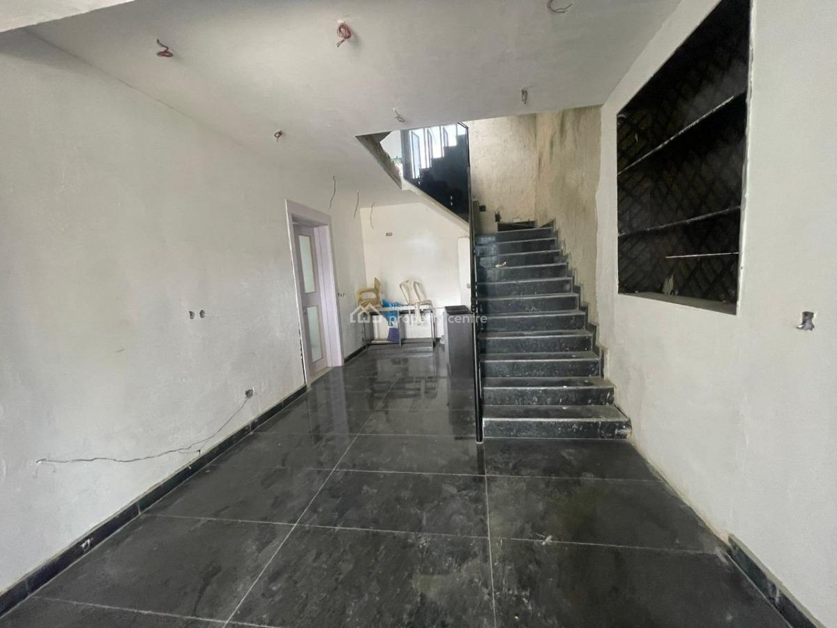 Commercial Building in a Serene Neighbourhood, Lekki Phase 1, Lekki, Lagos, Semi-detached Duplex for Rent