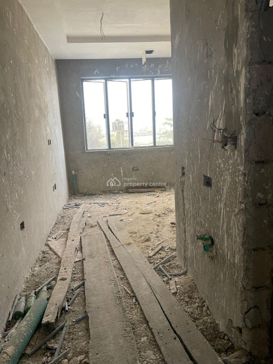 Commercial Building in a Serene Neighbourhood, Lekki Phase 1, Lekki, Lagos, Semi-detached Duplex for Rent
