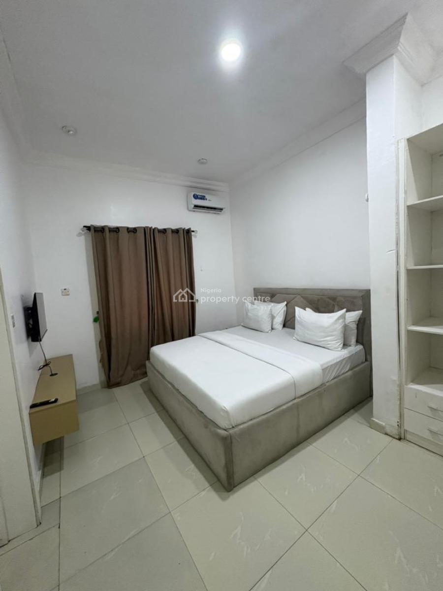Luxury 3 Bedrooms with Pool and Snooker Board, Lekki, Lagos, Flat / Apartment Short Let