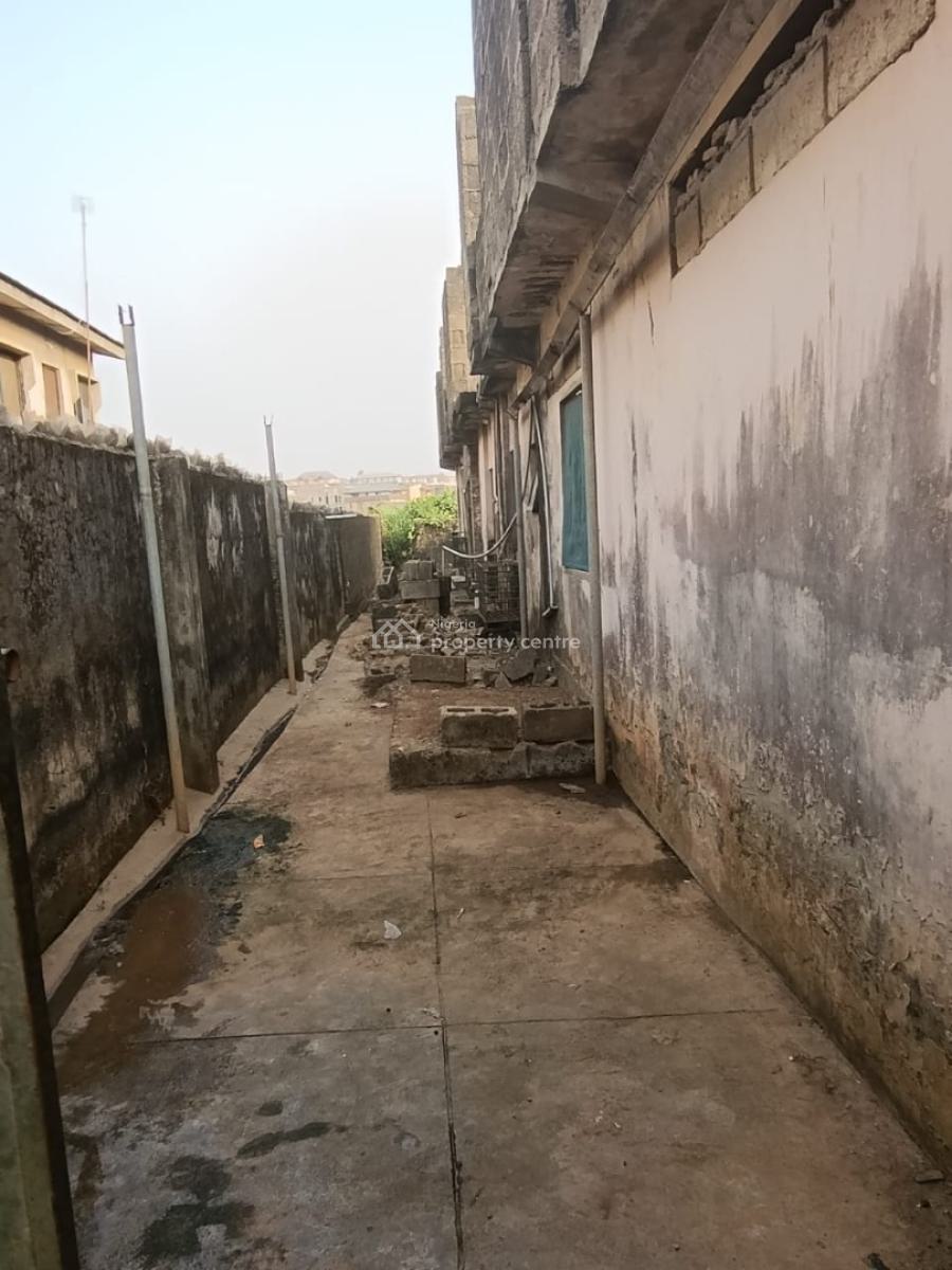 4bedroom  Flat+2bedroom +, Iyana Ipaja, Ipaja, Lagos, Block of Flats for Sale