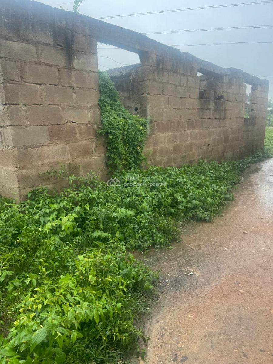 Land with 2-bedroom Building at Lintel Stage -- Great Investment Opport, Oriyomi Road, J and P, Moniya, Ibadan, Oyo, Mixed-use Land for Sale