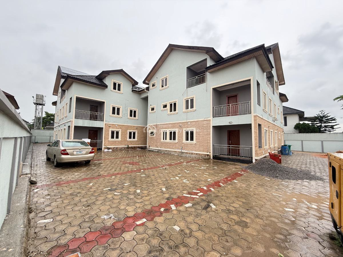 Spacious 2 Bedroom Penthouse with a Bq, Off Admiralty Way, Lekki Phase 1, Lekki, Lagos, Flat / Apartment for Rent