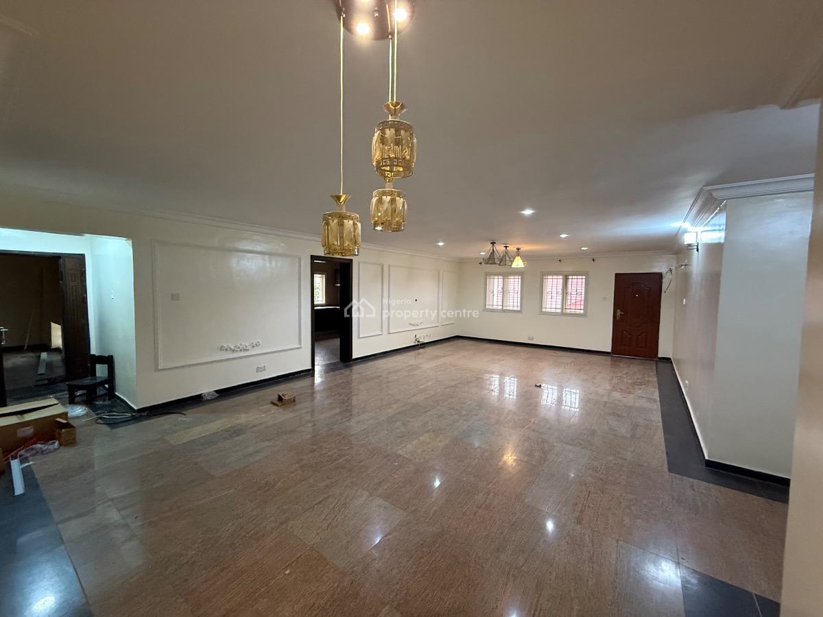 Spacious 2 Bedroom Penthouse with a Bq, Off Admiralty Way, Lekki Phase 1, Lekki, Lagos, Flat / Apartment for Rent