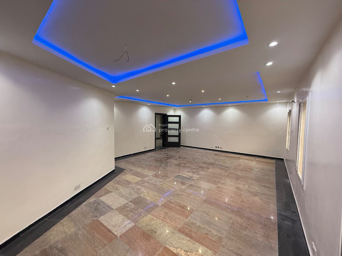 Spacious 2 Bedroom Penthouse with a Bq, Off Admiralty Way, Lekki Phase 1, Lekki, Lagos, Flat / Apartment for Rent